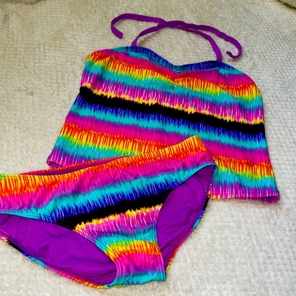 Kids two piece 🏊‍♀️ swim set